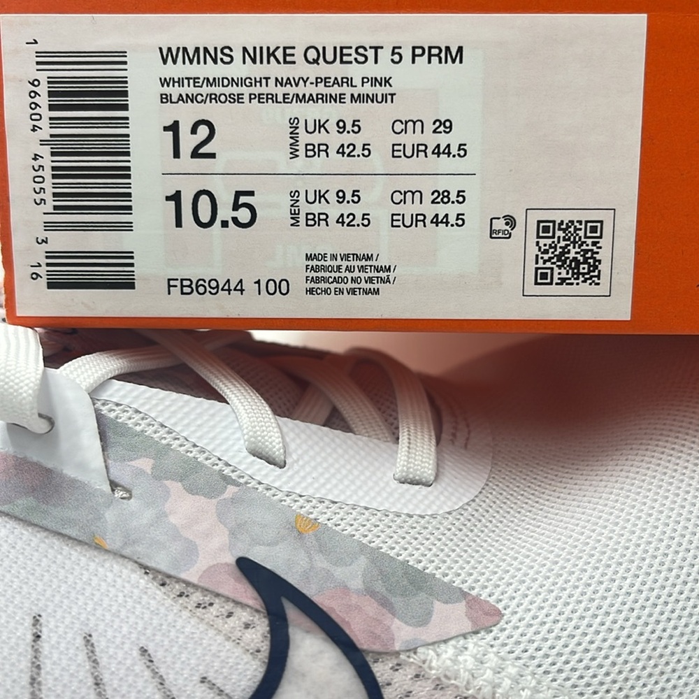NIKE Men’s QUEST 5 PRM
WHITE/MIDNIGHT NAVY-
PEARL PINK-CORAL CHALK
FB6944-100 - Picture 16 of 16